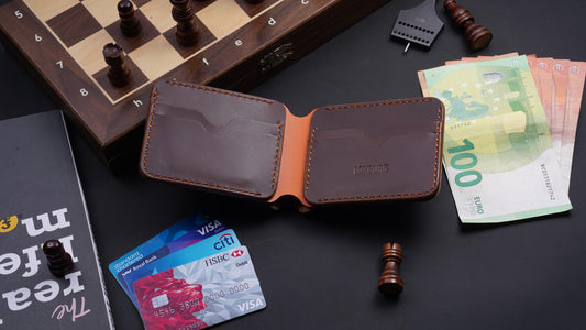 The Huntsman Bifold Classic